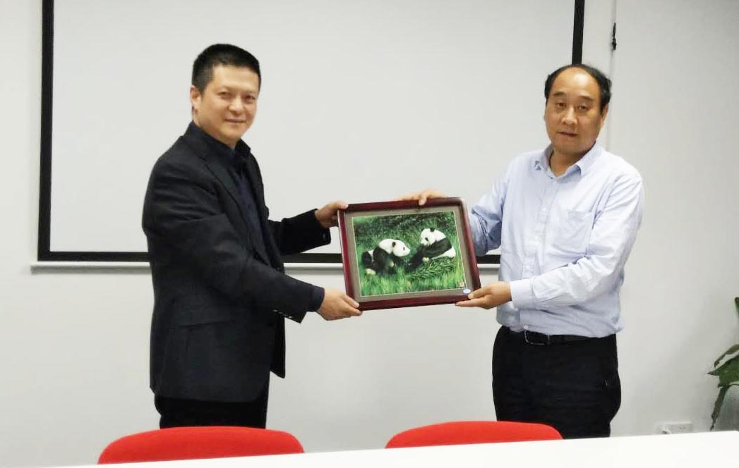 安徽馬鞍山市當(dāng)涂縣長帶隊(duì)考察東方龍商務(wù)，達(dá)成委托招商合作意向