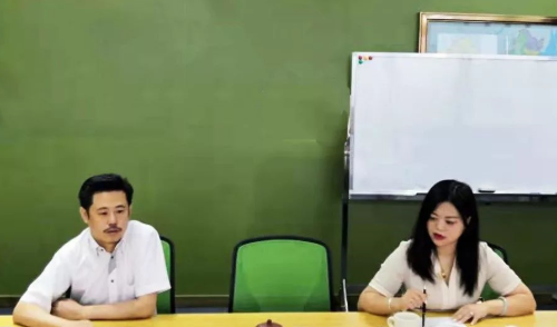 陪同政府園區(qū)赴外企智能裝備制造投資選址項(xiàng)目方對(duì)接考察，對(duì)接成效獲政企認(rèn)可