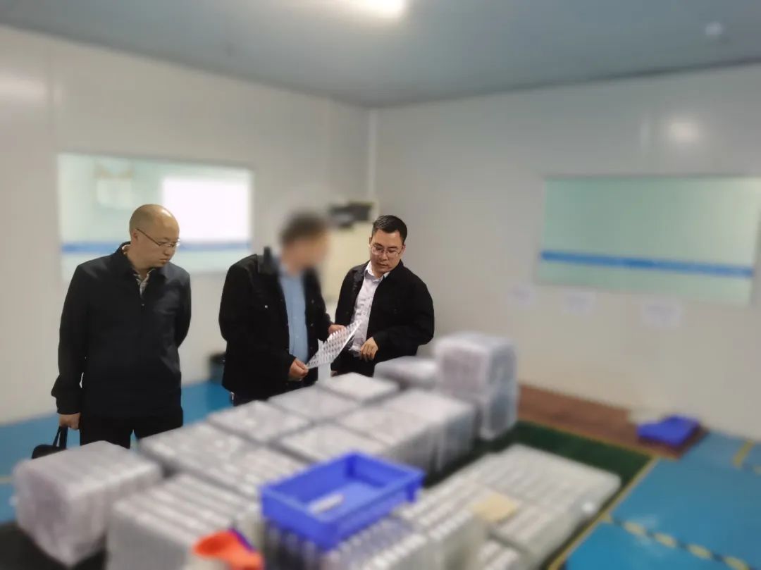 高新技術(shù)企業(yè)，與國內(nèi)多所院校建立合作！重慶某地方政府實地對接高品質(zhì)新能源鋰電投資選址項目